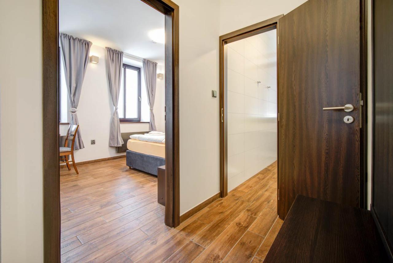 Penzion Kralovska Cesta Brünn Exterior foto